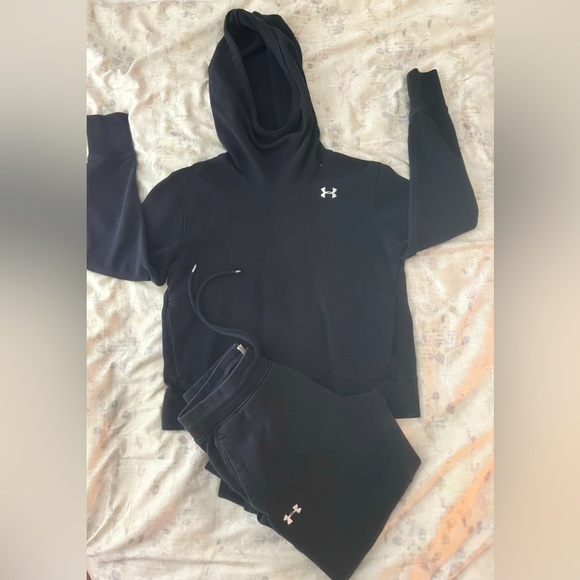 Under Armour Other - Under-armor Hoodie Small and Cropped pants Medium